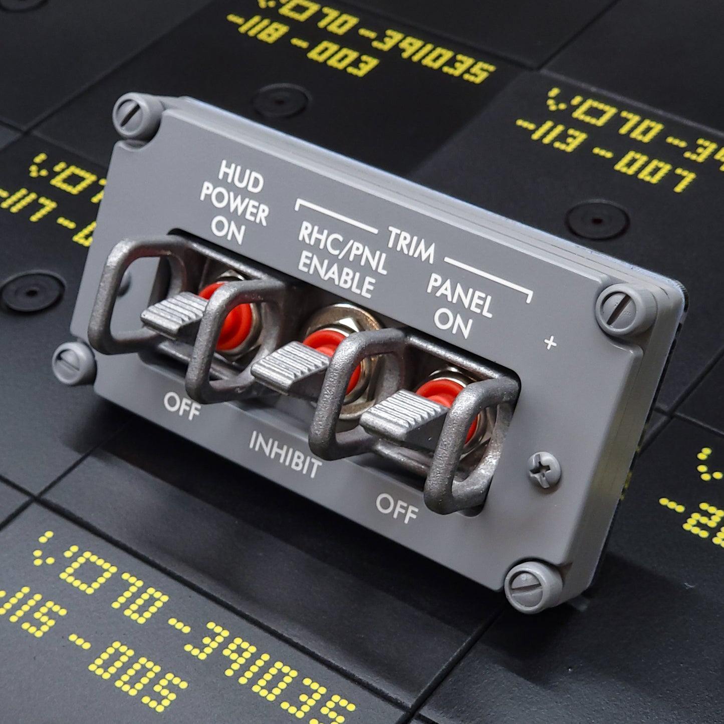 SPACE SHUTTLE FLIGHTDECK PANEL - HUD POWER / TRIM - Concord Aerospace